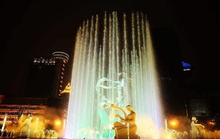 2017杭州最后一場(chǎng)免費(fèi)燈光節(jié)驚艷開(kāi)幕 還有超全跨年活動(dòng)