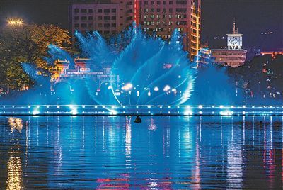 肇慶星湖牌坊音樂噴泉煥新重開，點亮城市夜經濟